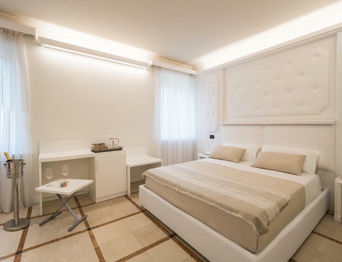 Opera Arte Rooms Porto Recanati Exterior foto